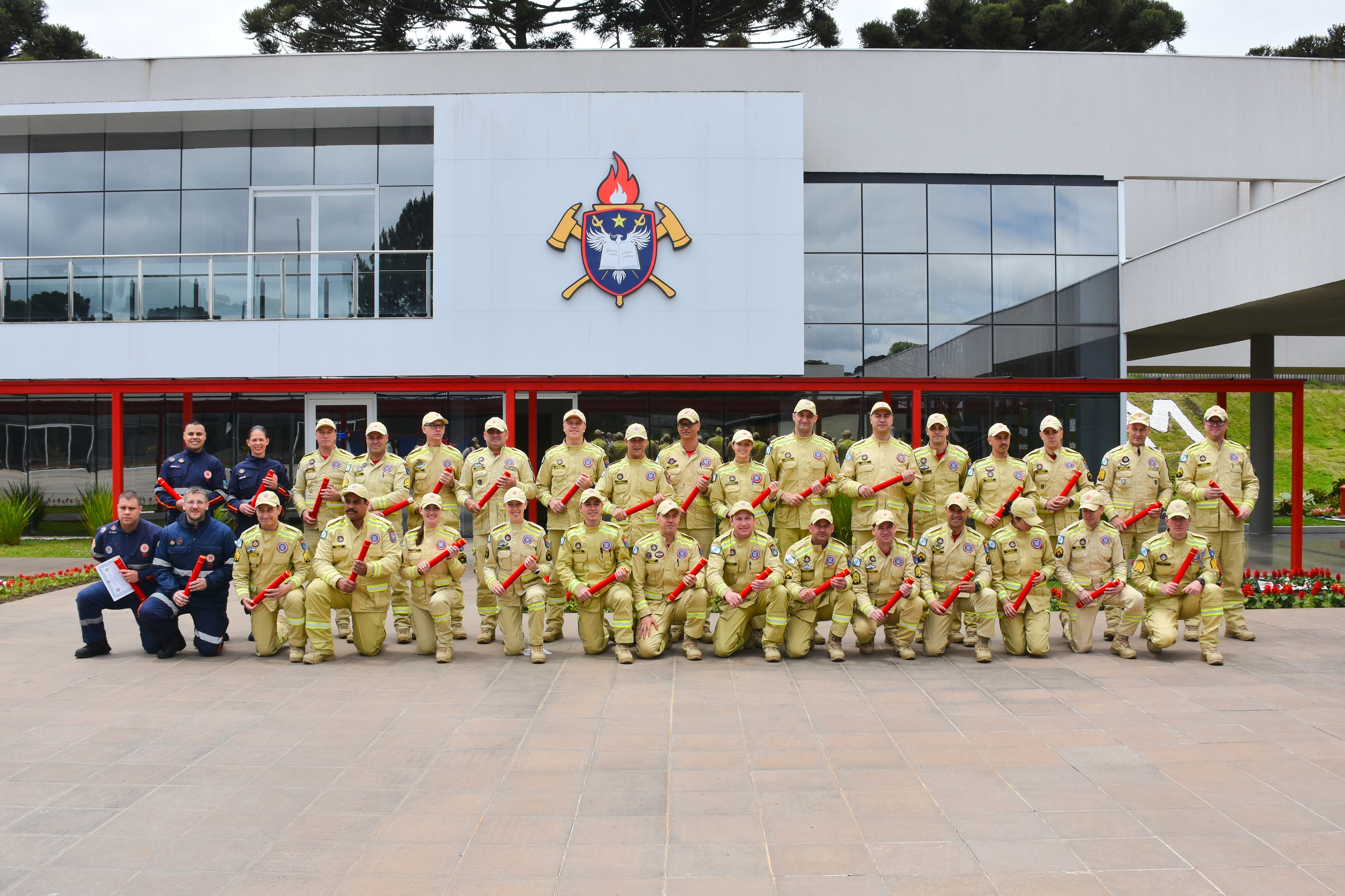 Bombeiros formam 69 novos socorristas, especialistas no atendimento pré-hospitalar