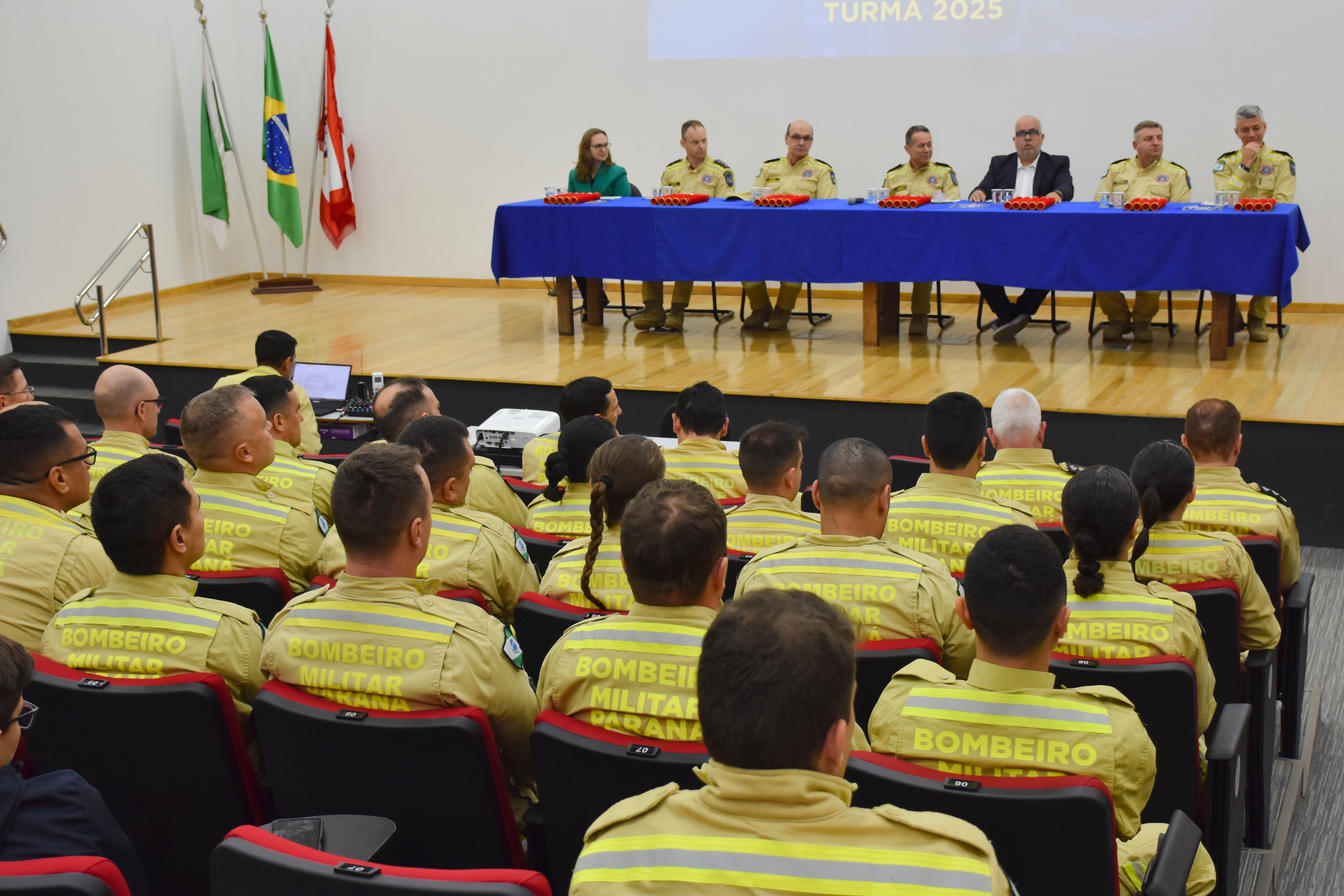 Bombeiros formam 69 novos socorristas, especialistas no atendimento pré-hospitalar