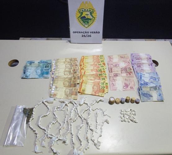 PMPR apreende mais de 250 pedras de crack e prende um suspeito por tráfico em Guaratuba