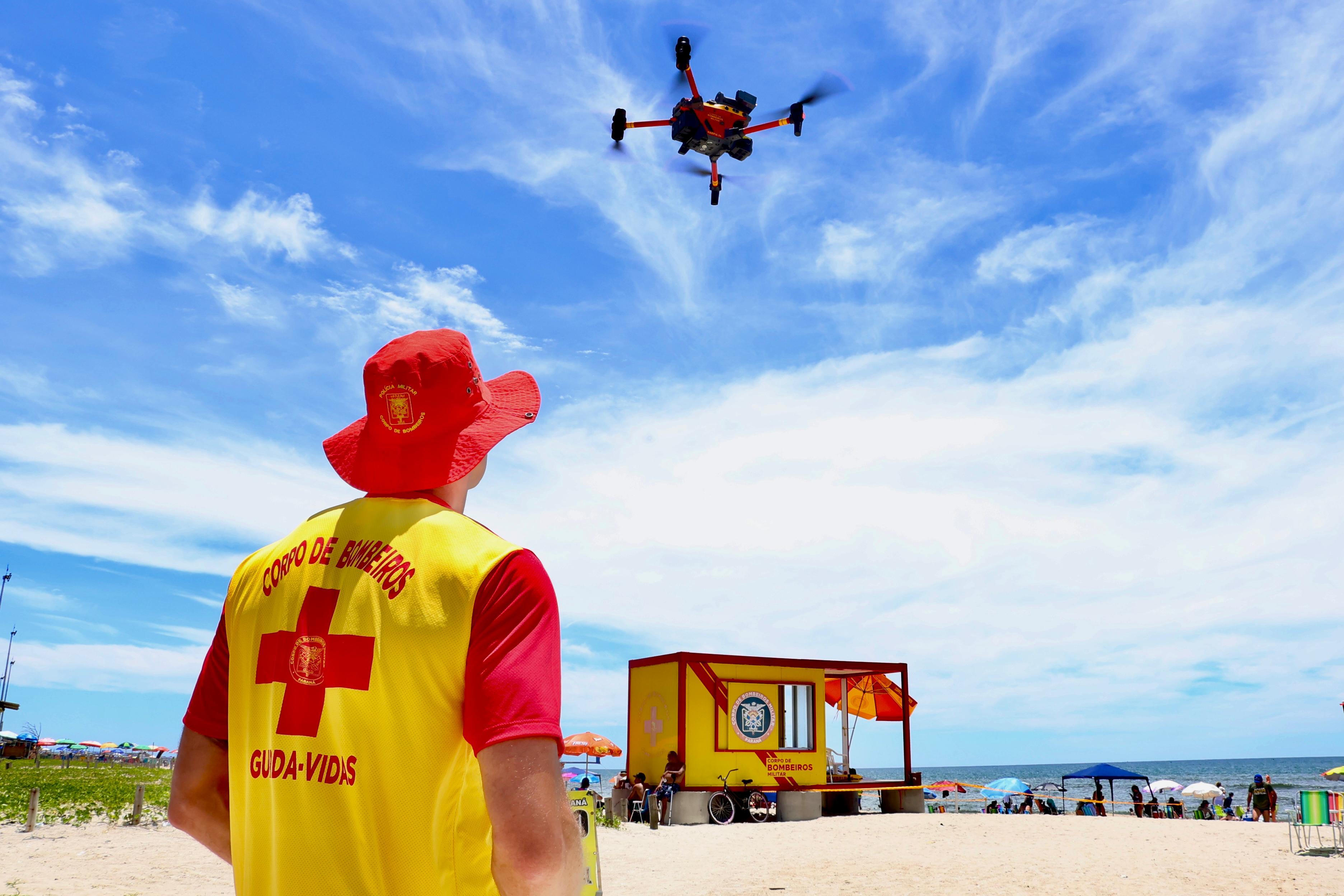 Verão Maior Paraná: Drones reforçam ações do Corpo de Bombeiros na prevenção, orientação e buscas