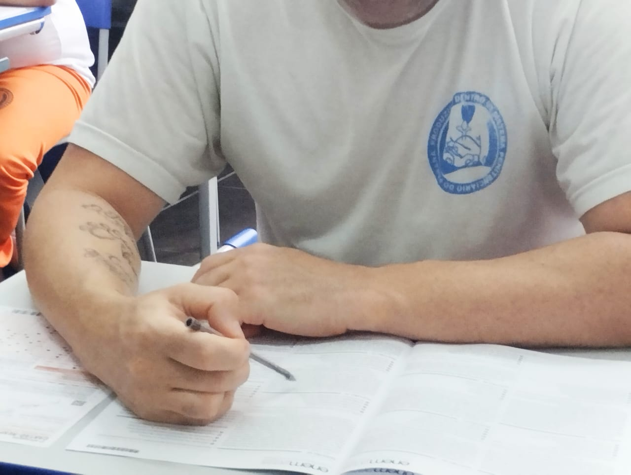 Enem PPL 2025 mobiliza mais de 7,6 mil pessoas privadas de liberdade no Paraná