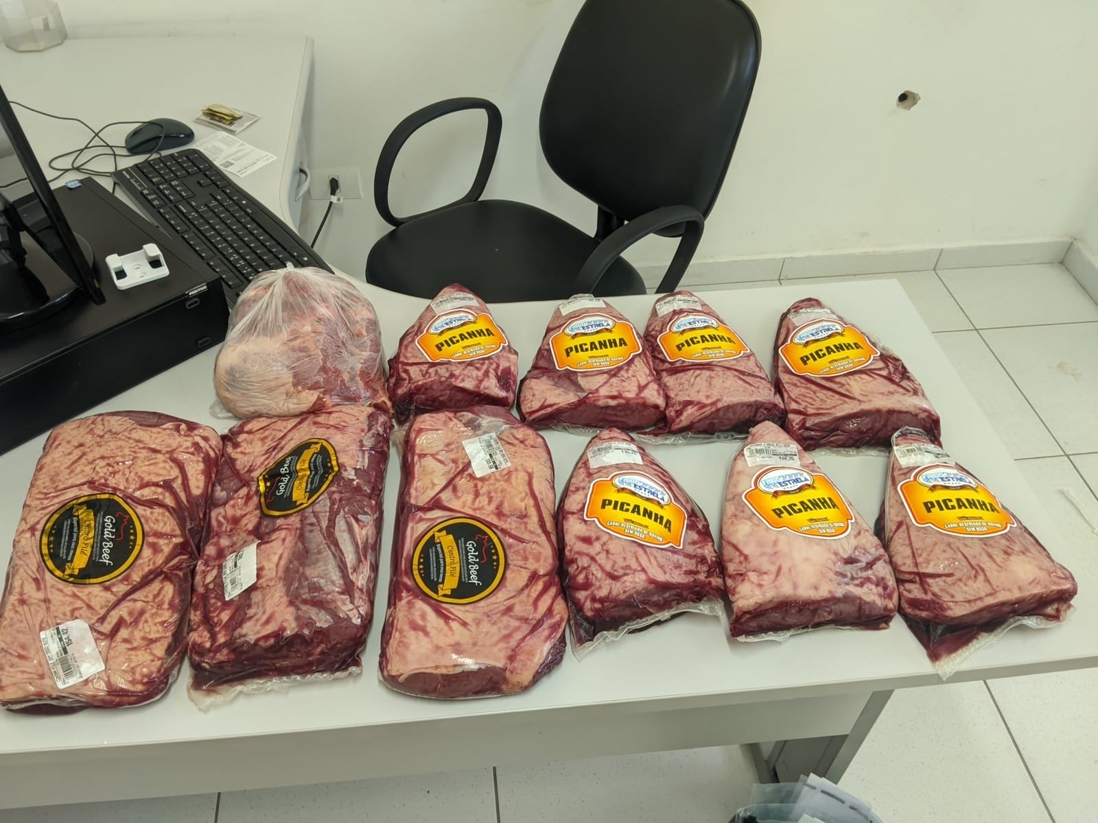 PMPR prende homem por furto de carnes em Paranaguá