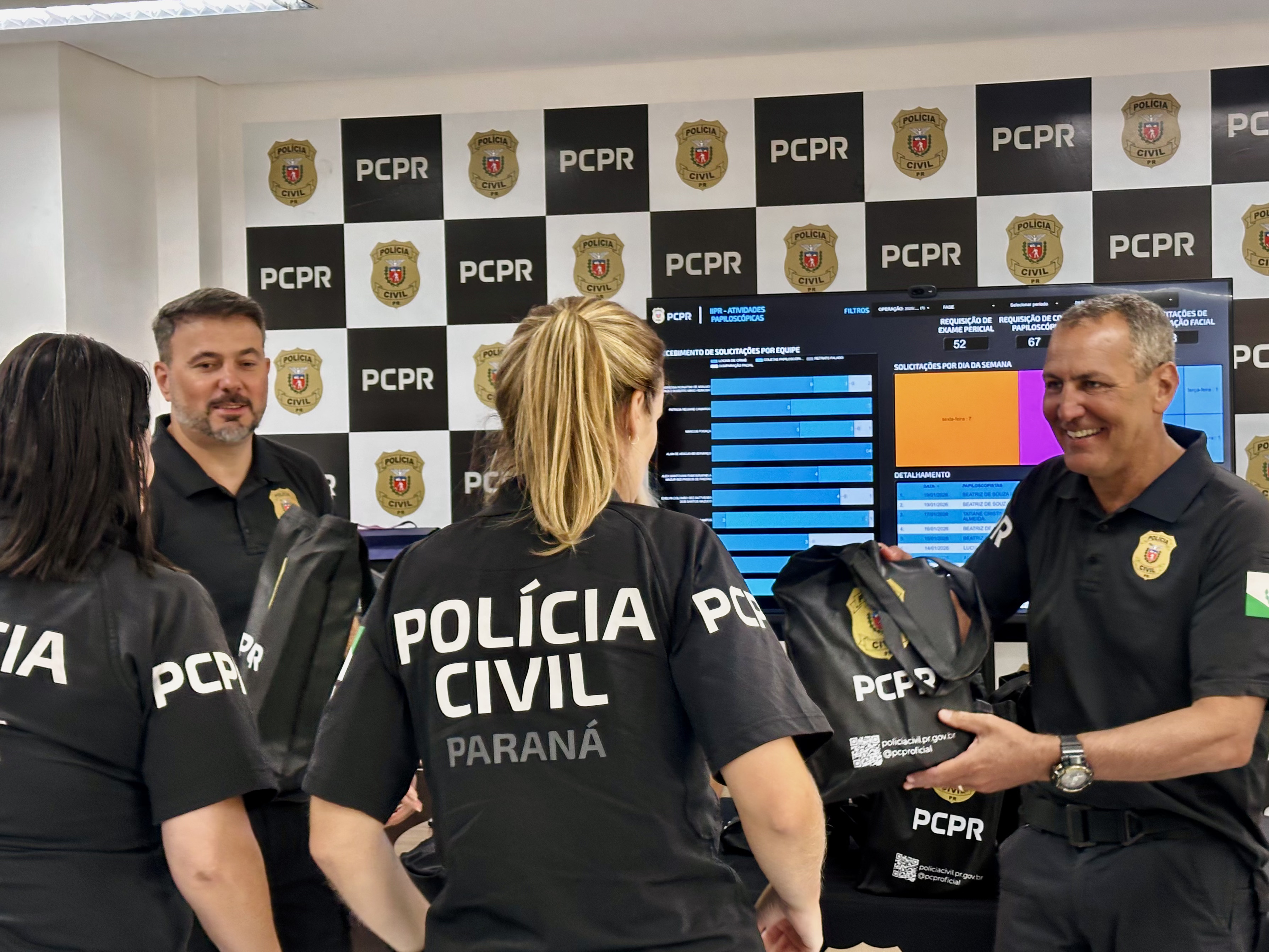 PCPR homenageia 29 policiais que tiveram destaque na primeira fase do Verão Maior Paraná