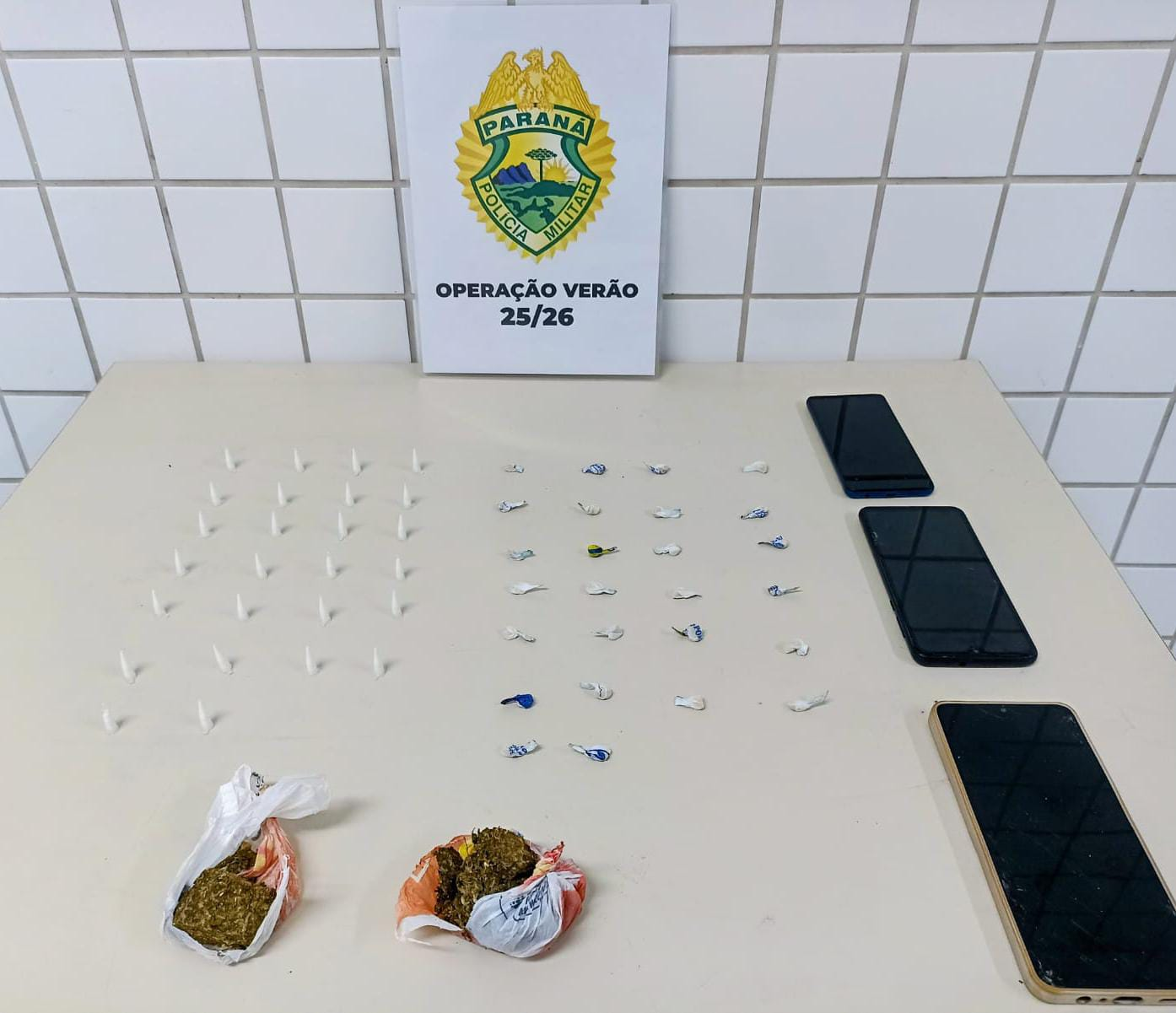 PMPR prende dupla por tráfico de drogas no Pico de Matinhos