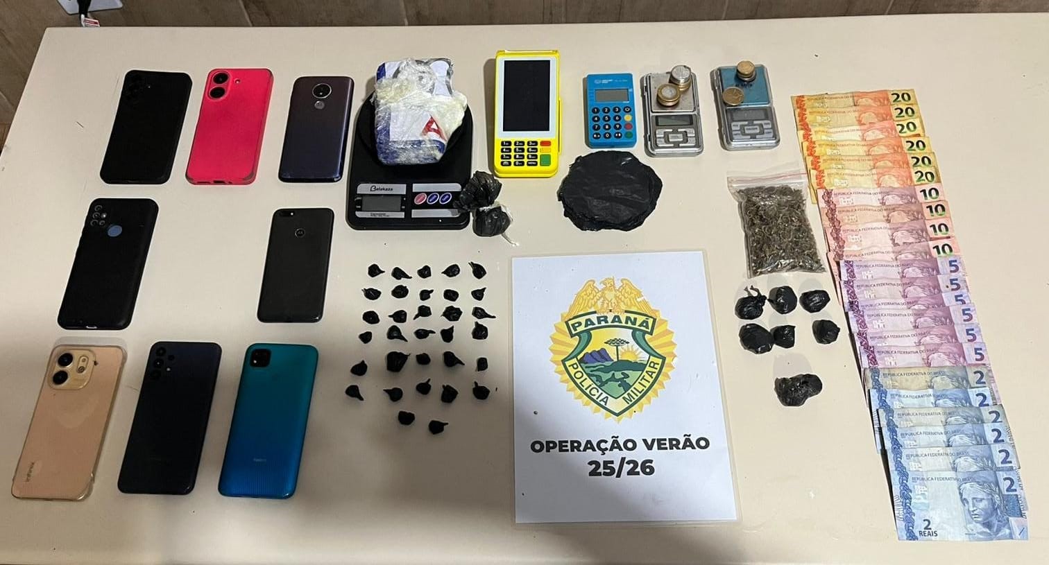 PMPR prende dois homens por tráfico de drogas em Pontal do Paraná