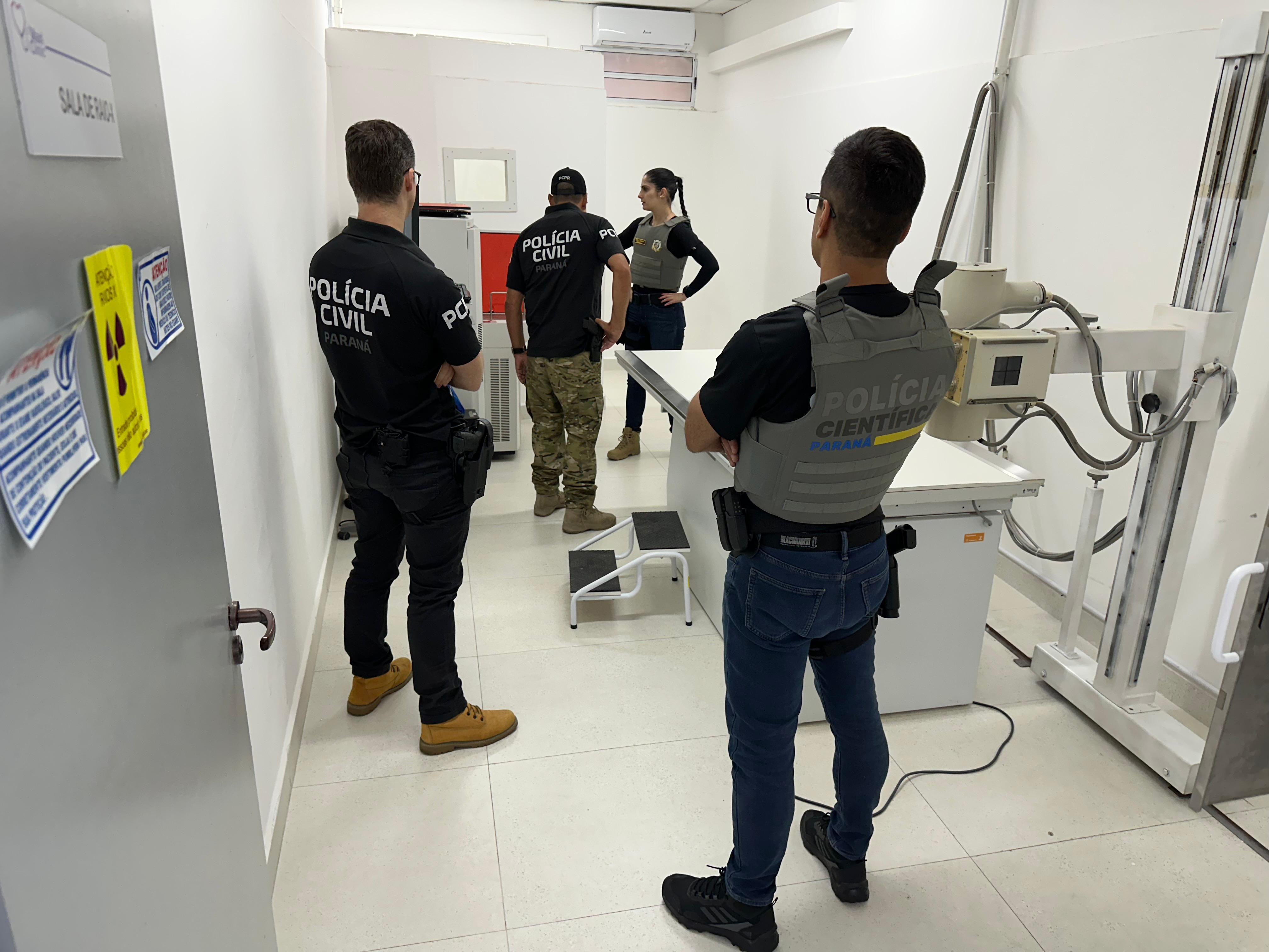 PCPR indicia quatro pessoas por desvio de máquina de raio-x e contratação indireta ilegal em Matinhos