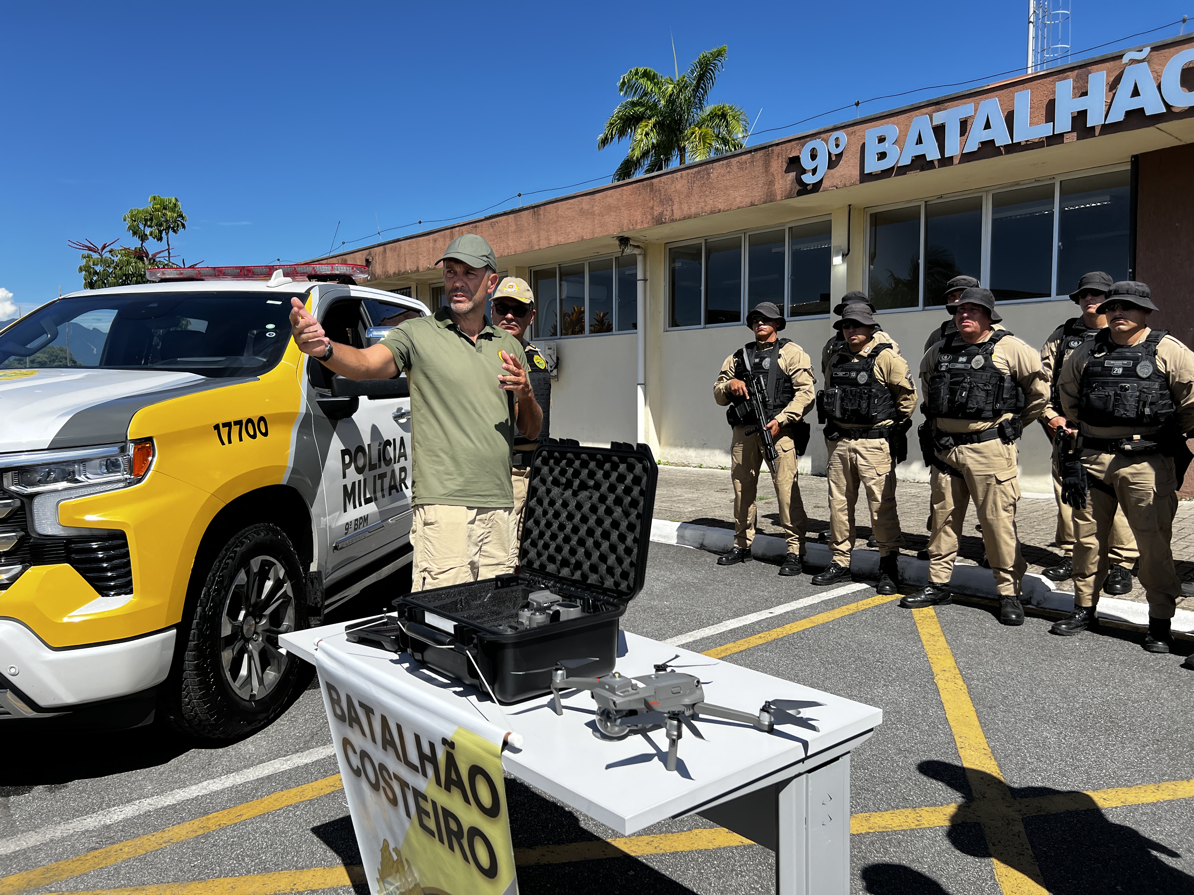 PMPR entrega drone à Patrulha Costeira e equipamento já será usado no Carnaval