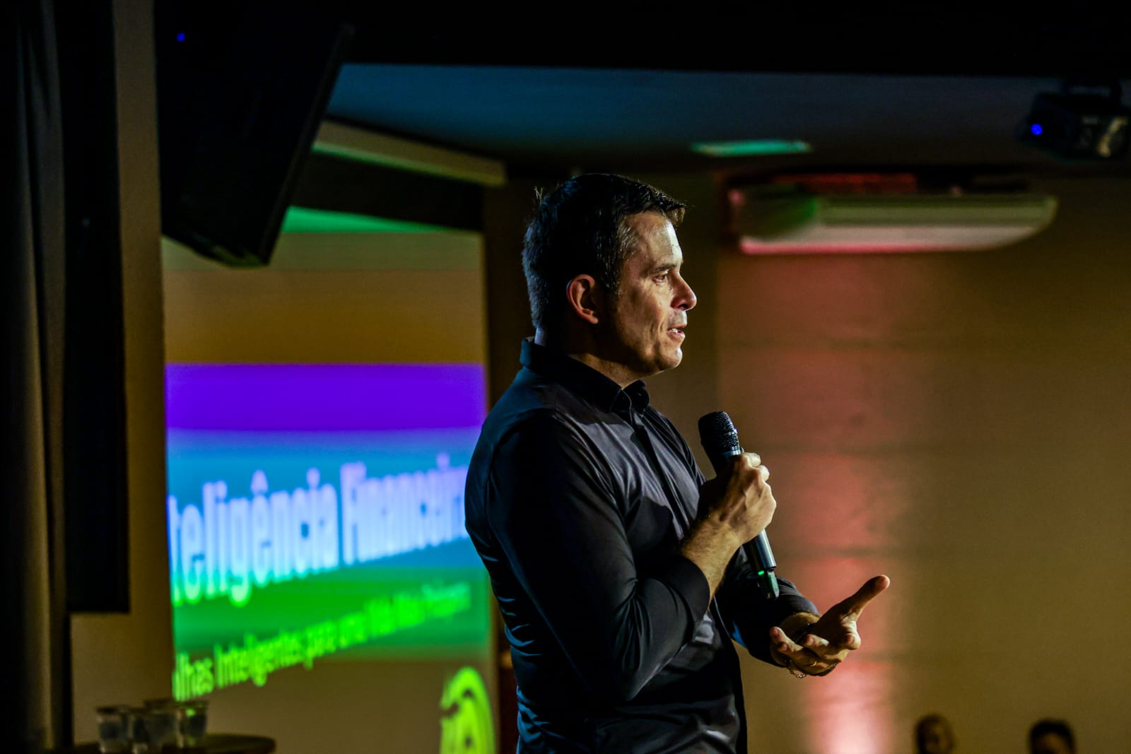 Programa Prumos promove palestra sobre inteligência financeira para forças de segurança