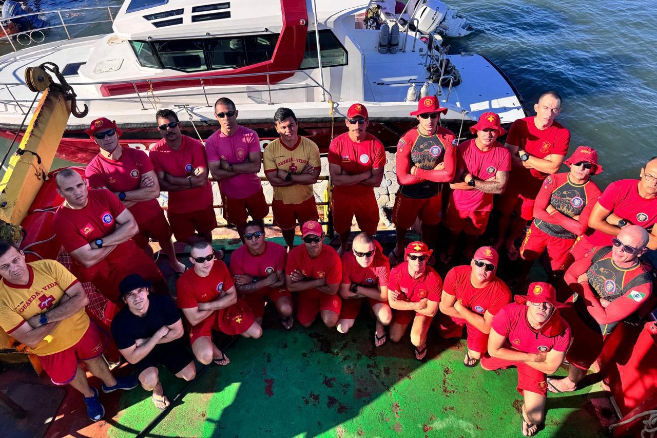 Bombeiros formam nova turma de mergulhadores para atuação em diferentes regiões do Paraná