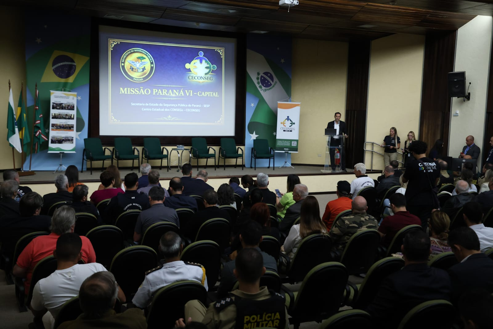Encontro do Conseg em Curitiba reforça diálogo entre comunidade e forças de segurança