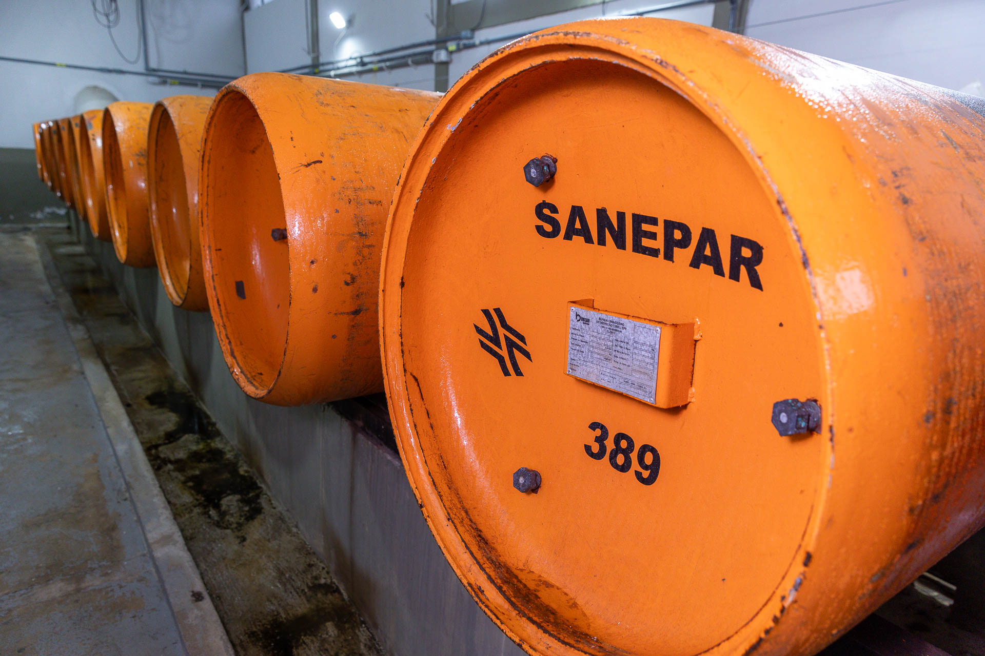 Cadetes do Corpo de Bombeiros fazem treinamento sobre produtos perigosos na Sanepar