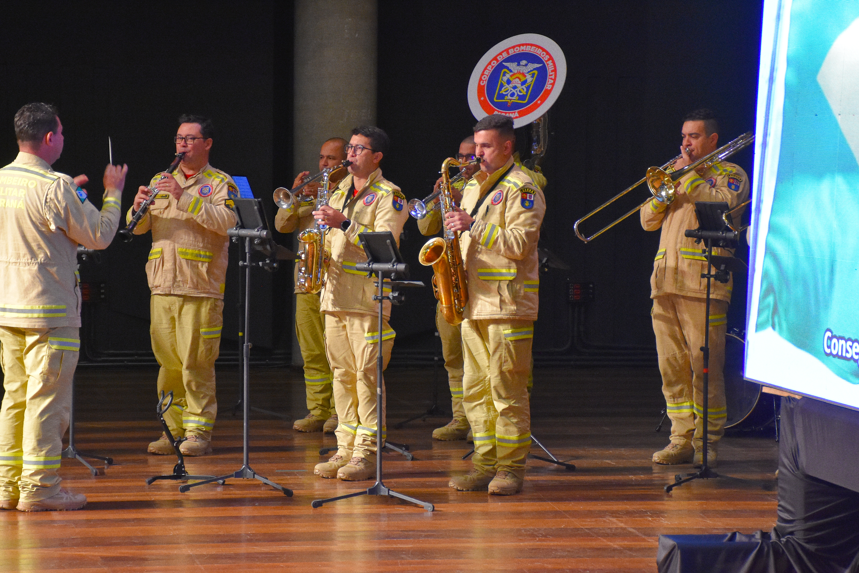 Corpo de Bombeiros inicia formação da maior turma de soldados da história