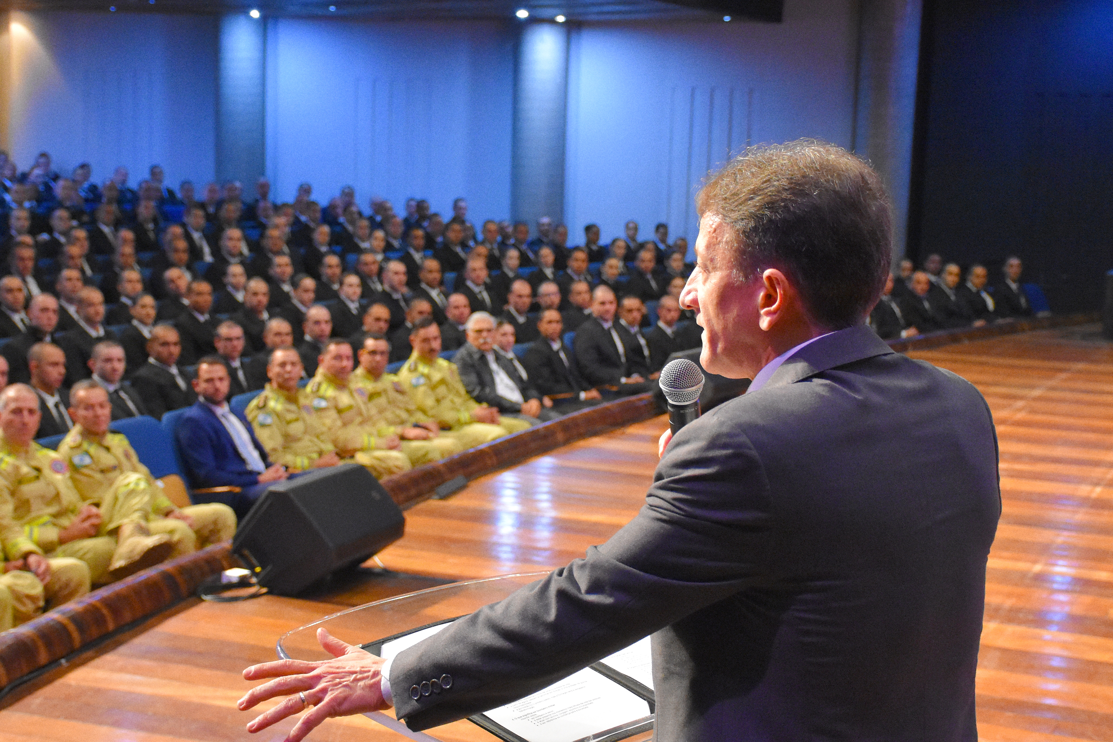 Corpo de Bombeiros inicia formação da maior turma de soldados da história