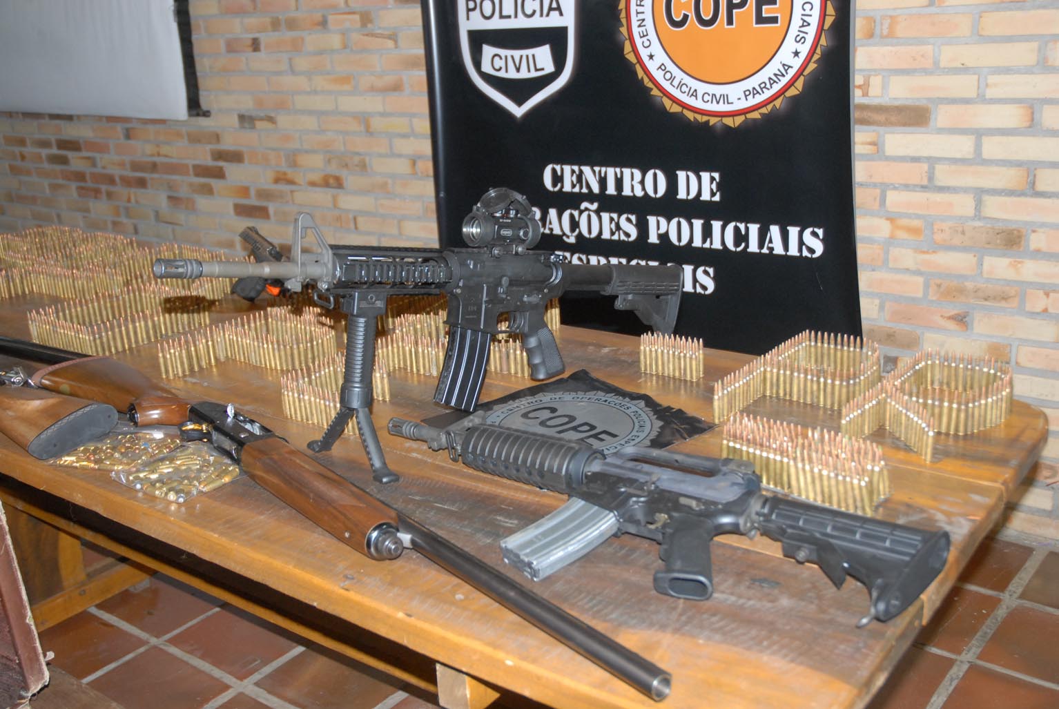 Cope apreende armas, munições e documentos falsos no Pilarzinho