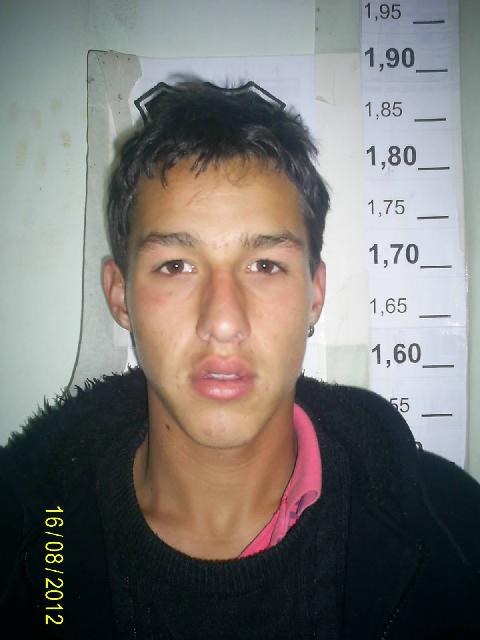 Guilherme Vinicius Gomes Ferreira. 20 anos. 
FORAGIDO