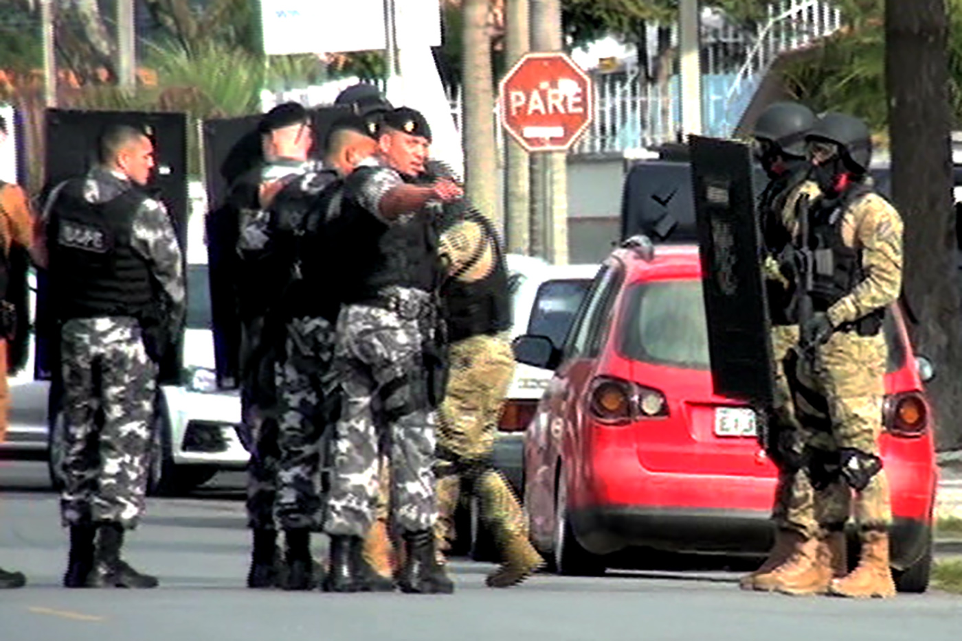 05-07-2016 Ocorrencia com refém no Hauer. Fotógrafo: Guilherme Batalha