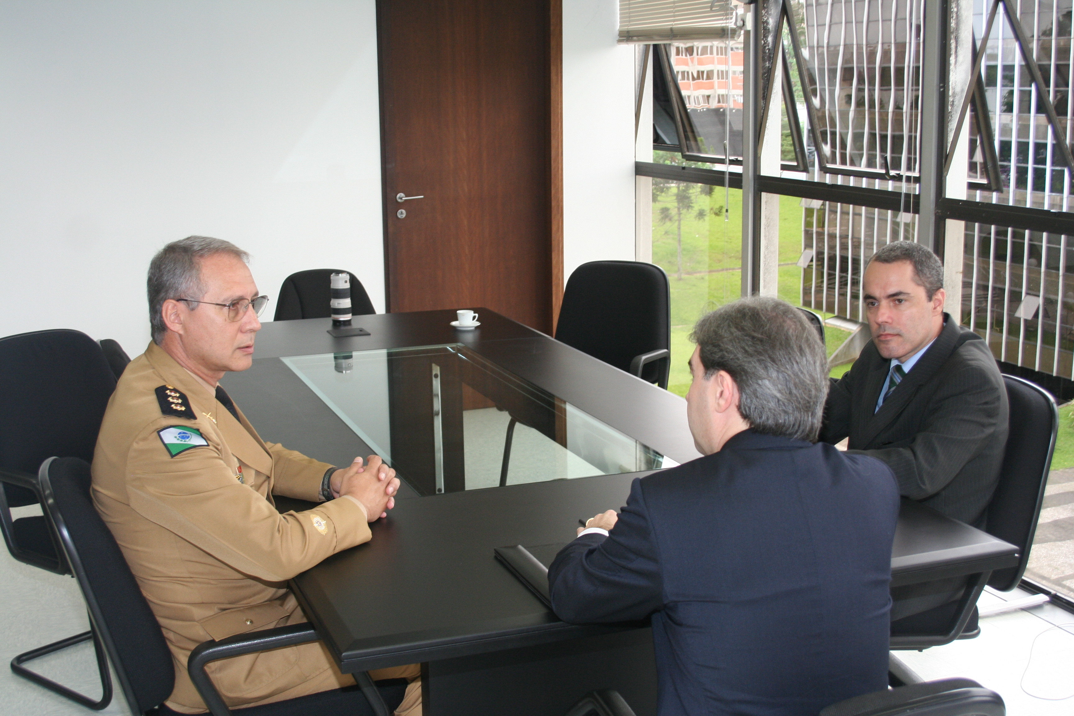 Comandante da PM Marcos Teodoro Scheremeta, Secretário de Seguranca Reinaldo de Almeida César e Delegado Geral Marcus Vinicius Michelotto