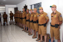 Policiais militares promovidos recebem novas divisas em Matinhos (PR)
