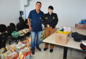 Policiais militares do COPOM de Londrina arrecadam alimentos para famílias carentes