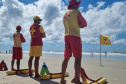 Trabalho preventivo de bombeiros e guarda-vidas garante verão tranquilo na Ilha do Mel