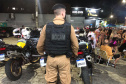 Policiais militares levam tranquilidade para os foliões em Guaratuba