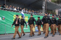 Milhares de pessoas participam do desfile de 7 de setembro em Curitiba