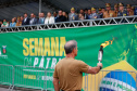 Milhares de pessoas participam do desfile de 7 de setembro em Curitiba