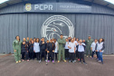 Grupamento de Operações Aéreas da PCPR recebe visita de alunos com deficiência