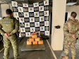 Policiais militares do Batalhão de Fronteira apreendem 110 kg de maconha em Guaíra