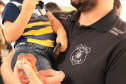 Crianças e adolescentes em acolhimento social de Cascavel recebem visita e presentes de policiais penais