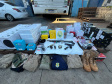 PM apreende três armas de fogo e uniformes policiais em posse de um casal em Foz do Iguaçu