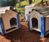 Casinhas feitas em penitenciária do Paraná vão ajudar a abrigar animais resgatados no RS