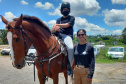 Terapia com cavalos da PMPR colabora na qualidade de vida de pessoas com deficiência
