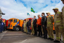  Governador entrega 10 novos caminhões para combate a incêndios 