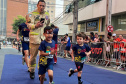 6ª Corrida do Fogo leva mais de duas mil pessoas às ruas de Curitiba