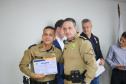 Secretário Hudson recebe medalha de honra ao mérito do Colégio da Polícia Militar de Pato Branco 