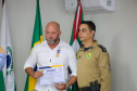 Secretário Hudson recebe medalha de honra ao mérito do Colégio da Polícia Militar de Pato Branco 