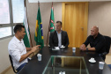 Secretário recebe prefeito de Medianeira 