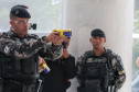 Com tecnologia de última geração, Paraná entrega 1,4 mil armas não letais para as polícias