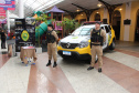 Exposição "Exemplos que Arrastam" da PMPR chega ao Shopping Estação