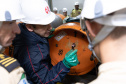 Cadetes do Corpo de Bombeiros fazem treinamento sobre produtos perigosos na Sanepar