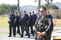 Guardas Municipais que participaram do curso e o chefe do Setor de Operações e Treinamentos do Cope, Afonso Ninja.