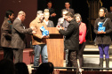 Apresentação da Banda da Polícia Militar do Paraná no Teatro Guaíra em comemoração aos 162 anos da corporação. Na foto o Comandante-Geral da PMPR, Coronel Maurício Tortato e o Secretário de Segurança Pública do Paraná, Wagner Merquita de Oliveira fazem a entrega simbólica da arrecadação do evento.