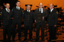 Apresentação da Banda da Polícia Militar do Paraná no Teatro Guaíra em comemoração aos 162 anos da corporação. Na foto o Comandante-Geral da PMPR e militares.
