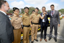 O governador Beto Richa entregou nesta terça-feira (31), em Curitiba, mais um lote de viaturas para a Polícia Militar do Paraná. Richa repassou também dez vans para as ações do programa Família Paranaense, desenvolvido pela Secretaria da Família e Desenvolvimento Social. Curitiba,31/10/2017 Foto:Jaelson Lucas / ANPr