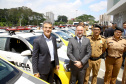 O governador Beto Richa entregou nesta terça-feira (31), em Curitiba, mais um lote de viaturas para a Polícia Militar do Paraná. Richa repassou também dez vans para as ações do programa Família Paranaense, desenvolvido pela Secretaria da Família e Desenvolvimento Social. Curitiba,31/10/2017 Foto:Jaelson Lucas / ANPr