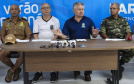 Mesa Diretiva: Tenente-Coronel Rui Noé Barroso Torres - Comandante do 9º BPM /Delegado Miguel Stadler - Coordenador da Polícia Civil na Op. Verão /Cel. QOPM Élio de Oliveira Manoel - Secretário Chefe da Casa Militar e Governadoria /Major Manoel Jorge dos Santos Neto - Subcomandante do BPAmb