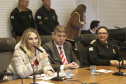 A governadora Cida Borghetti, assina autorização para licitação de compra de 30 motos para a Polícia Rodoviária Estadual e o lançamento do Programa Bateu. Na oportunidade entregou 8 motos para a Polícia Rodoviária do Paraná. Presentes: secretário de Segurança, del. Julio Reis, de Infraestrutura e Logística, Abelardo Lupion e a comandante-Geral da PMPr, cel Audilene, entre outros.Curitiba, 05-06-18.Foto: Arnaldo Alves / ANPr.