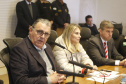 A governadora Cida Borghetti, assina autorização para licitação de compra de 30 motos para a Polícia Rodoviária Estadual e o lançamento do Programa Bateu. Na oportunidade entregou 8 motos para a Polícia Rodoviária do Paraná. Presentes: secretário de Segurança, del. Julio Reis, de Infraestrutura e Logística, Abelardo Lupion e a comandante-Geral da PMPr, cel Audilene, entre outros.Curitiba, 05-06-18.Foto: Arnaldo Alves / ANPr.