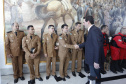 O governador Carlos Massa Ratinho Junior homenageou, nesta segunda-feira (1/4) bombeiros do Estado e profissionais de outras áreas enviados pelo Paraná para apoio aos trabalhos em Brumadinho (MG), após o rompimento da barragem da Mina do Feijão. Curitiba, 01-04-19.Foto: Arnaldo Alves / ANPr.